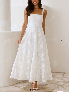 Hello Molly SOFT BLOSSOM MAXI DRESS CREAM